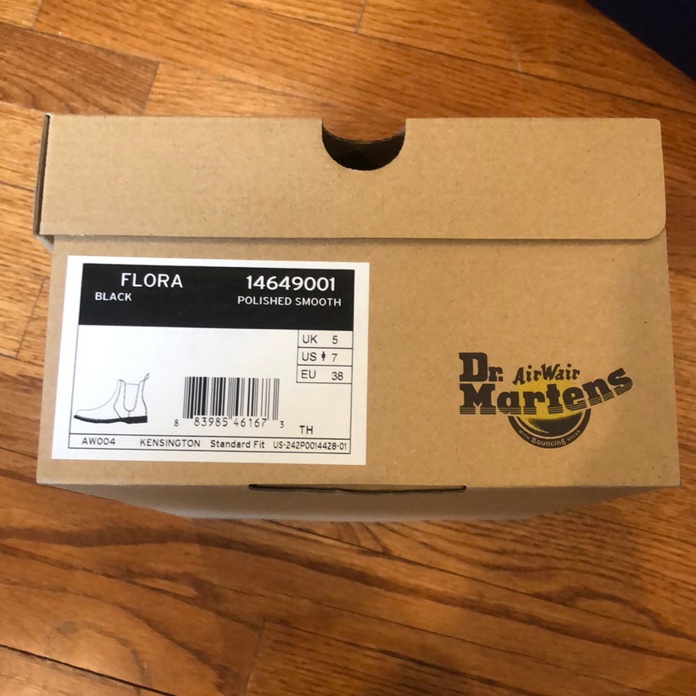 Dr. Martens Flora